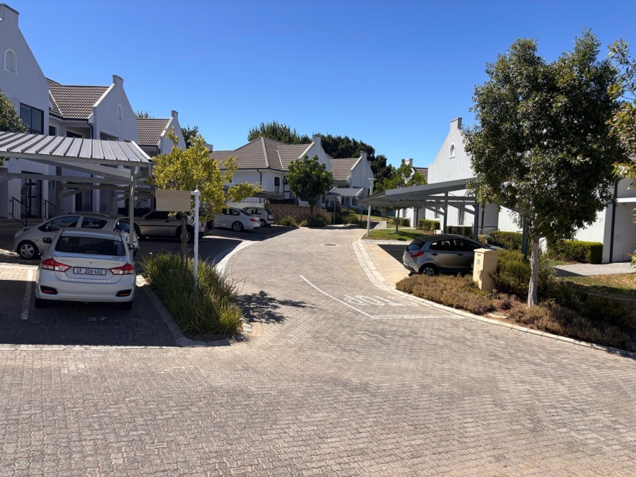 1 Bedroom Property for Sale in Zevenwacht Retirement Village Western Cape